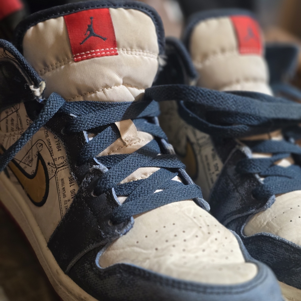 Jordan Kids Sneakers - Navy and Cream
